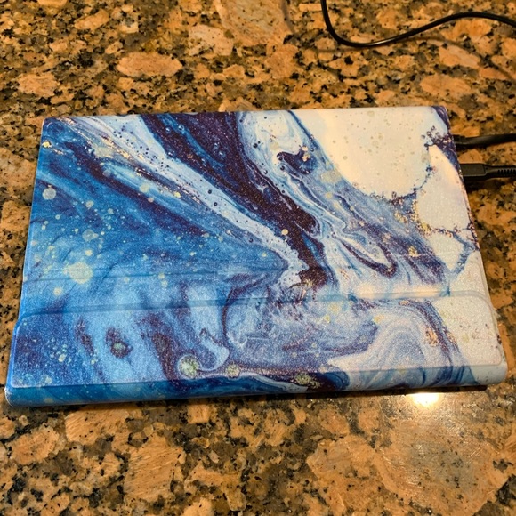 Amazon Fire HD 10 tablet, 10.1", 1080p Full HD with keyboard case included 🔵 - Picture 5 of 6